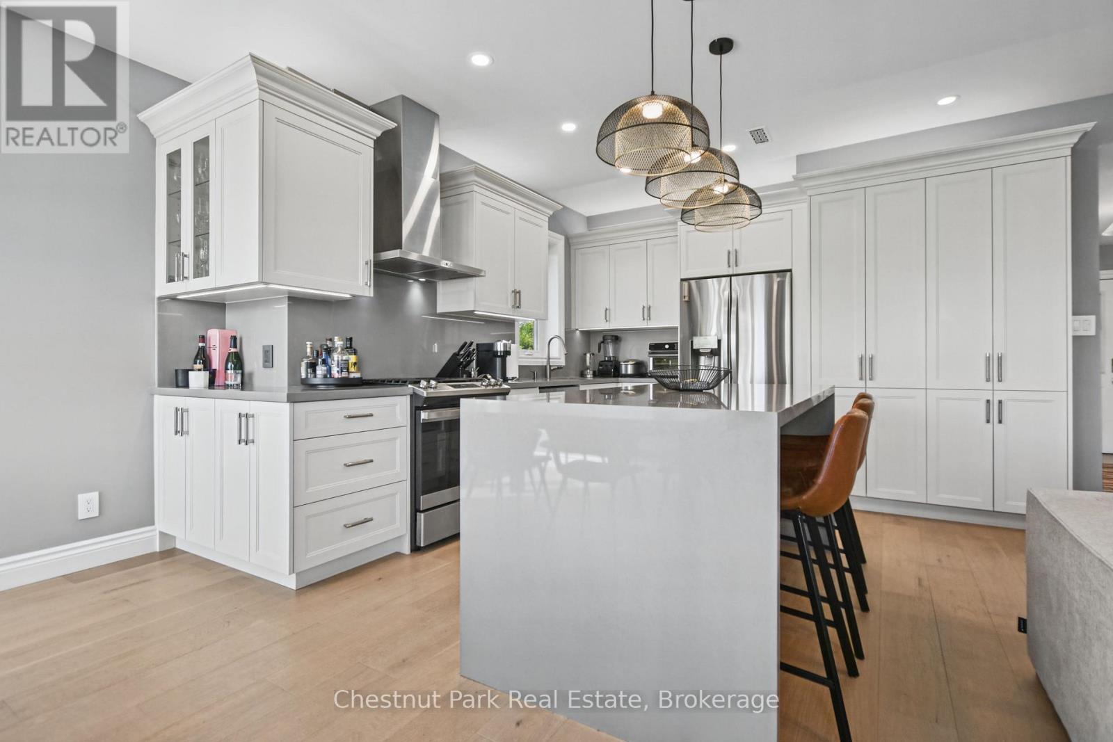 658 Johnston Park Avenue, Collingwood, Ontario  L9Y 5C7 - Photo 17 - S13871674