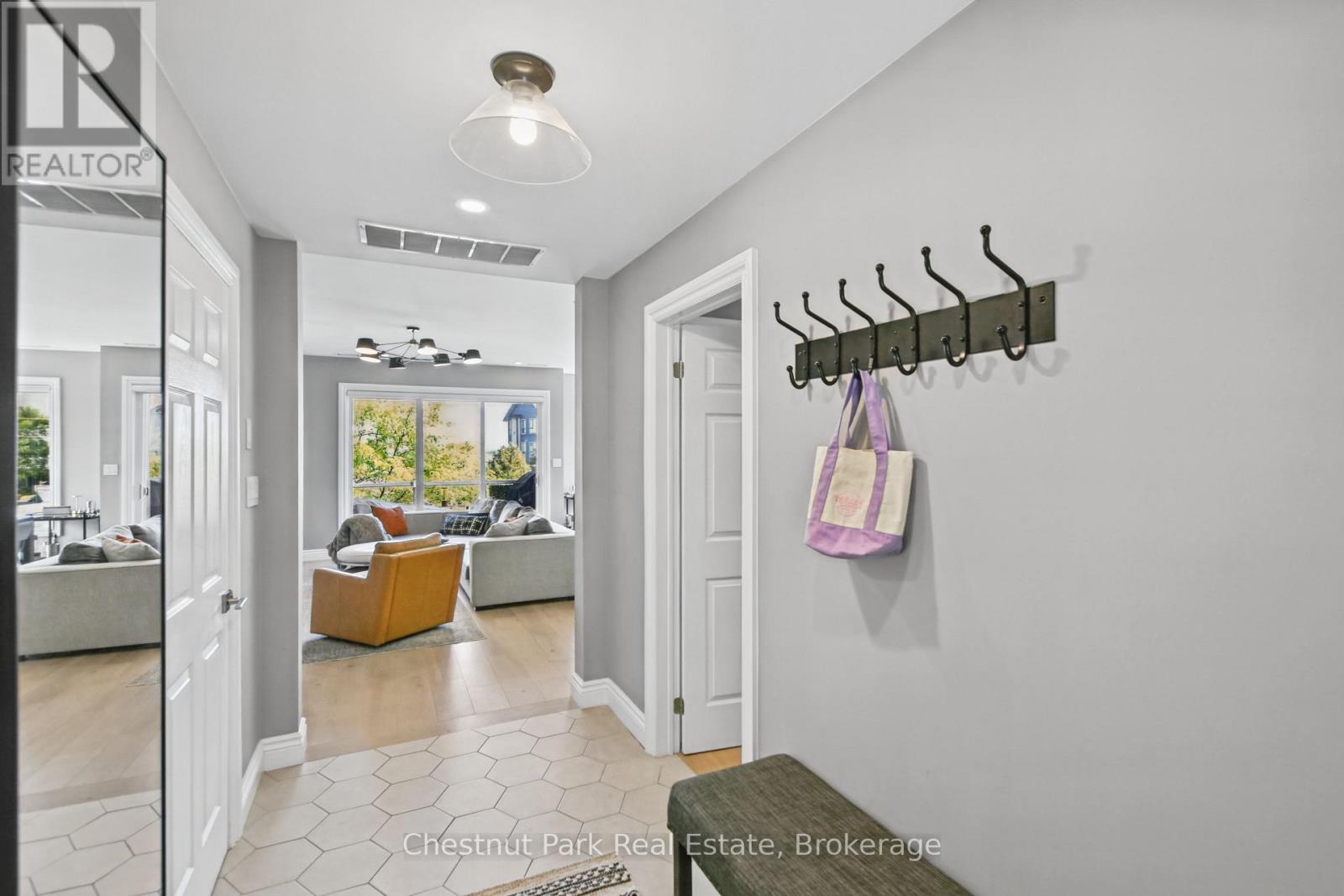 658 Johnston Park Avenue, Collingwood, Ontario  L9Y 5C7 - Photo 6 - S13871674