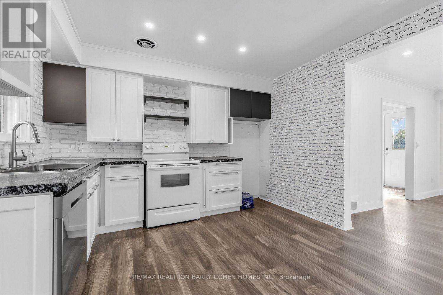 19 Oakbank Road, Vaughan, Ontario  L4J 2B8 - Photo 16 - N13871606