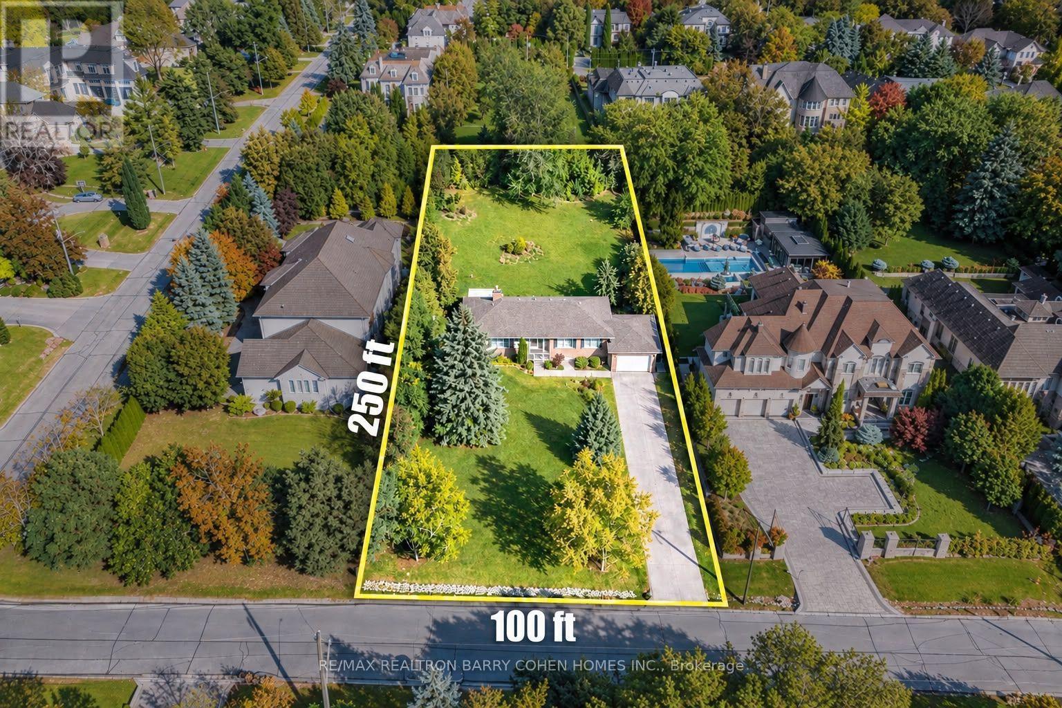 19 Oakbank Road, Vaughan, Ontario  L4J 2B8 - Photo 2 - N13871606