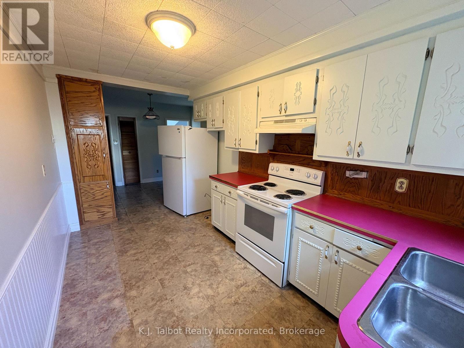 101-103 Bruce Street E, Goderich, Ontario N7A 1S8 - Photo 25 - X13871586