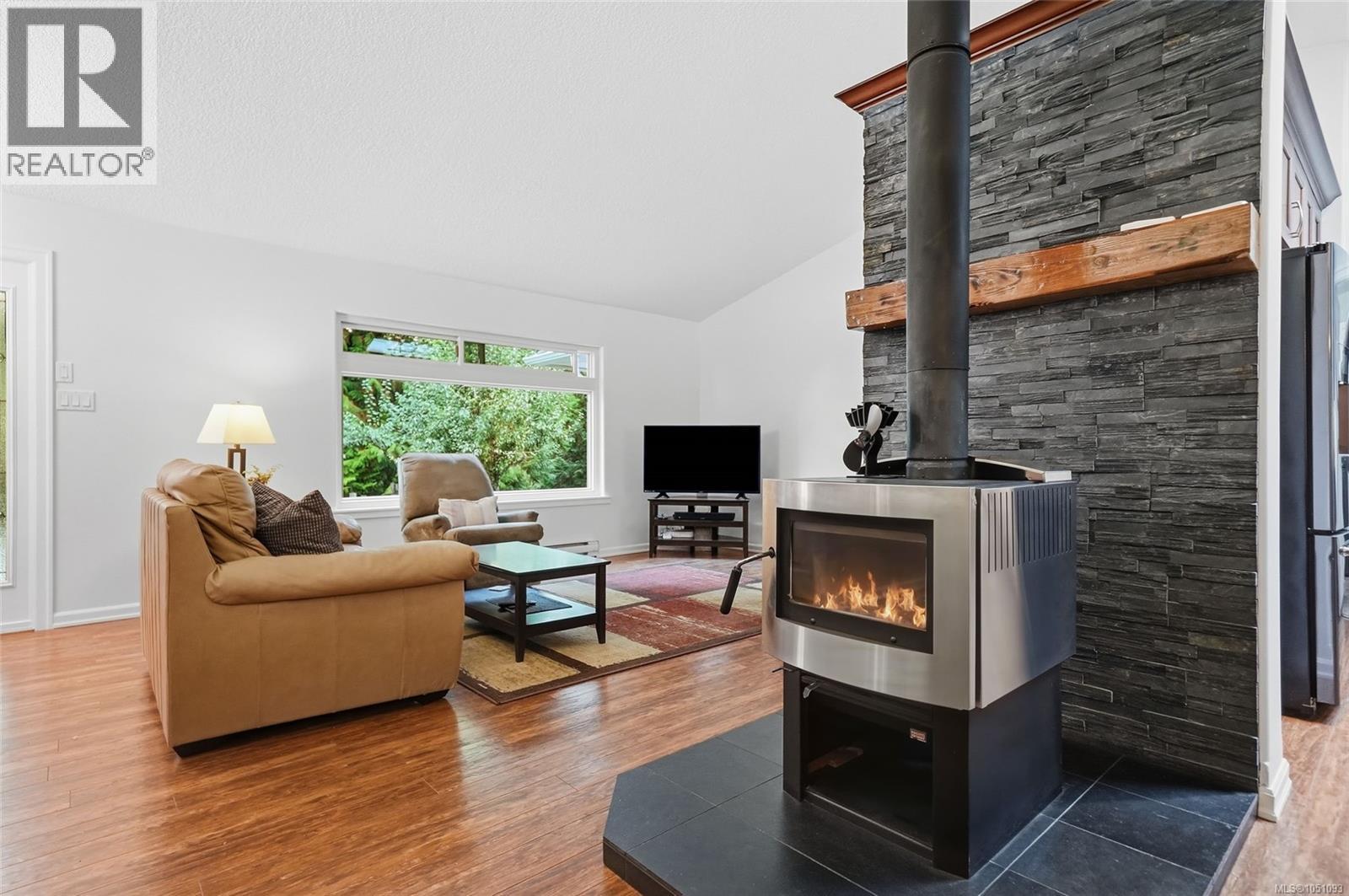 1580 Meadowood Way