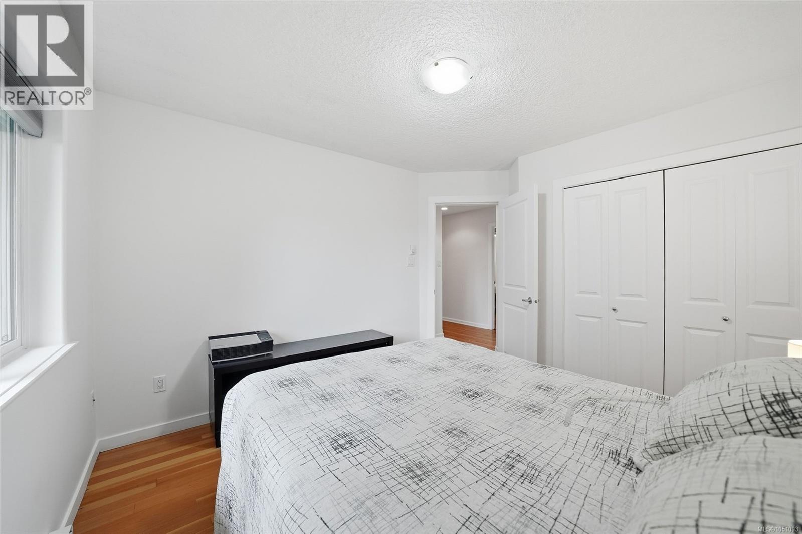 1580 Meadowood Way