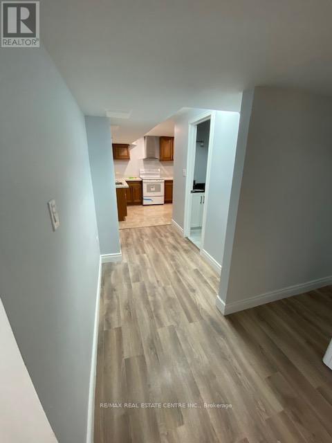 8 Old Cleeve Crescent, Brampton (Northwest Brampton), Ontario  L7A 0B5 - Photo 7 - W13871624
