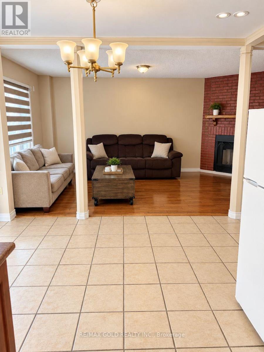 46 Songsparrow Drive, Brampton (Fletcher's Creek South), Ontario  L6Y 3Z7 - Photo 10 - W13871666