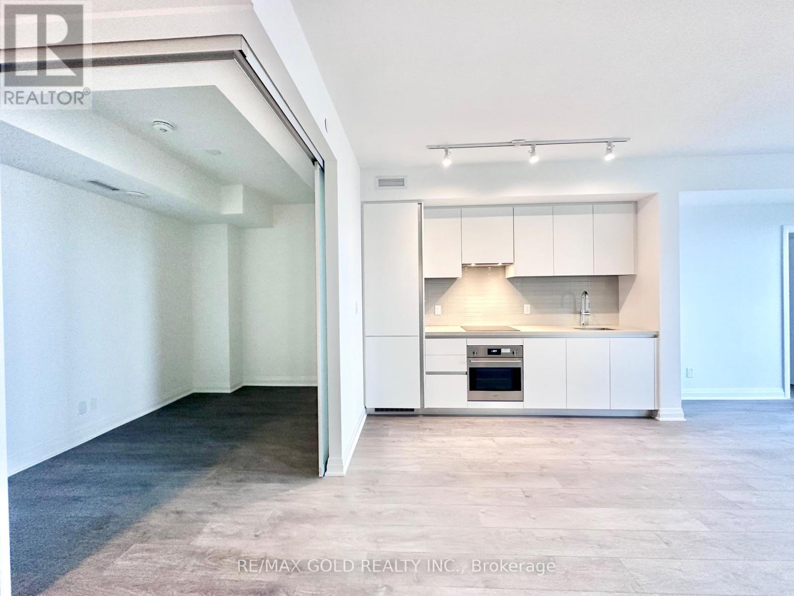 5103 - 4015 The Exchange, Mississauga (City Centre), Ontario  L5B 0N9 - Photo 8 - W13871670