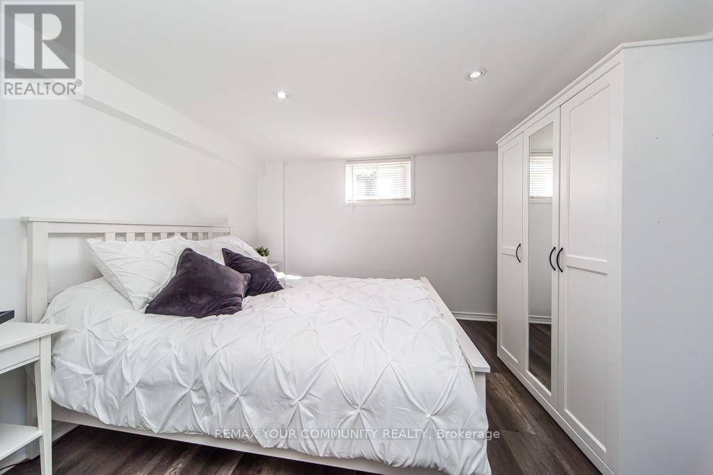 66 Decarie Circle, Toronto, Ontario  M9B 3J3 - Photo 26 - W13871702