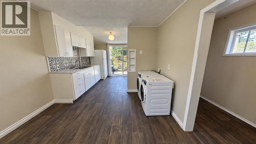 499 2 Street SW, Drumheller, Alberta  T0J 0Y6 - Photo 6 - A2336252