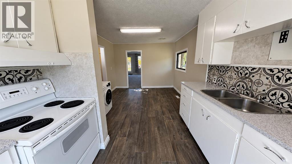 499 2 Street SW, Drumheller, Alberta  T0J 0Y6 - Photo 8 - A2336252