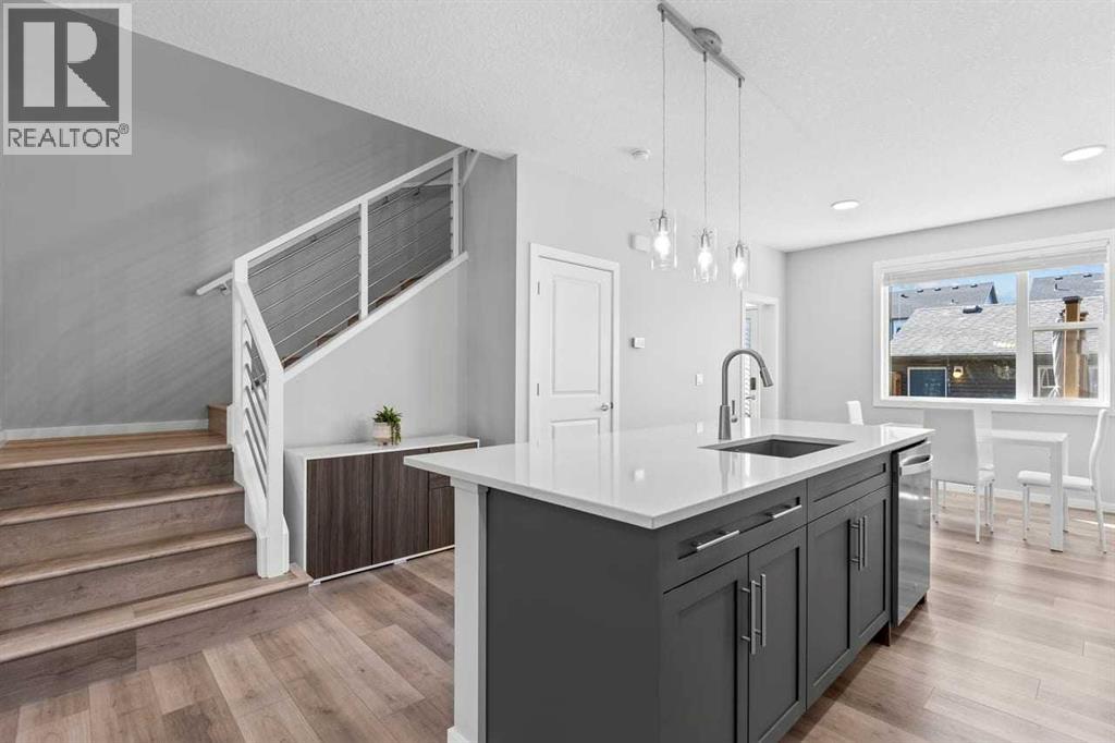 161 Highview Gate SE, Airdrie, Alberta  T4A 3L6 - Photo 10 - A2346959