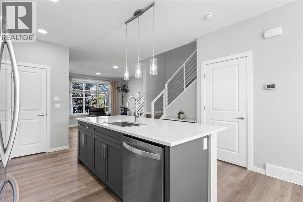 161 Highview Gate SE, Airdrie, Alberta  T4A 3L6 - Photo 11 - A2346959
