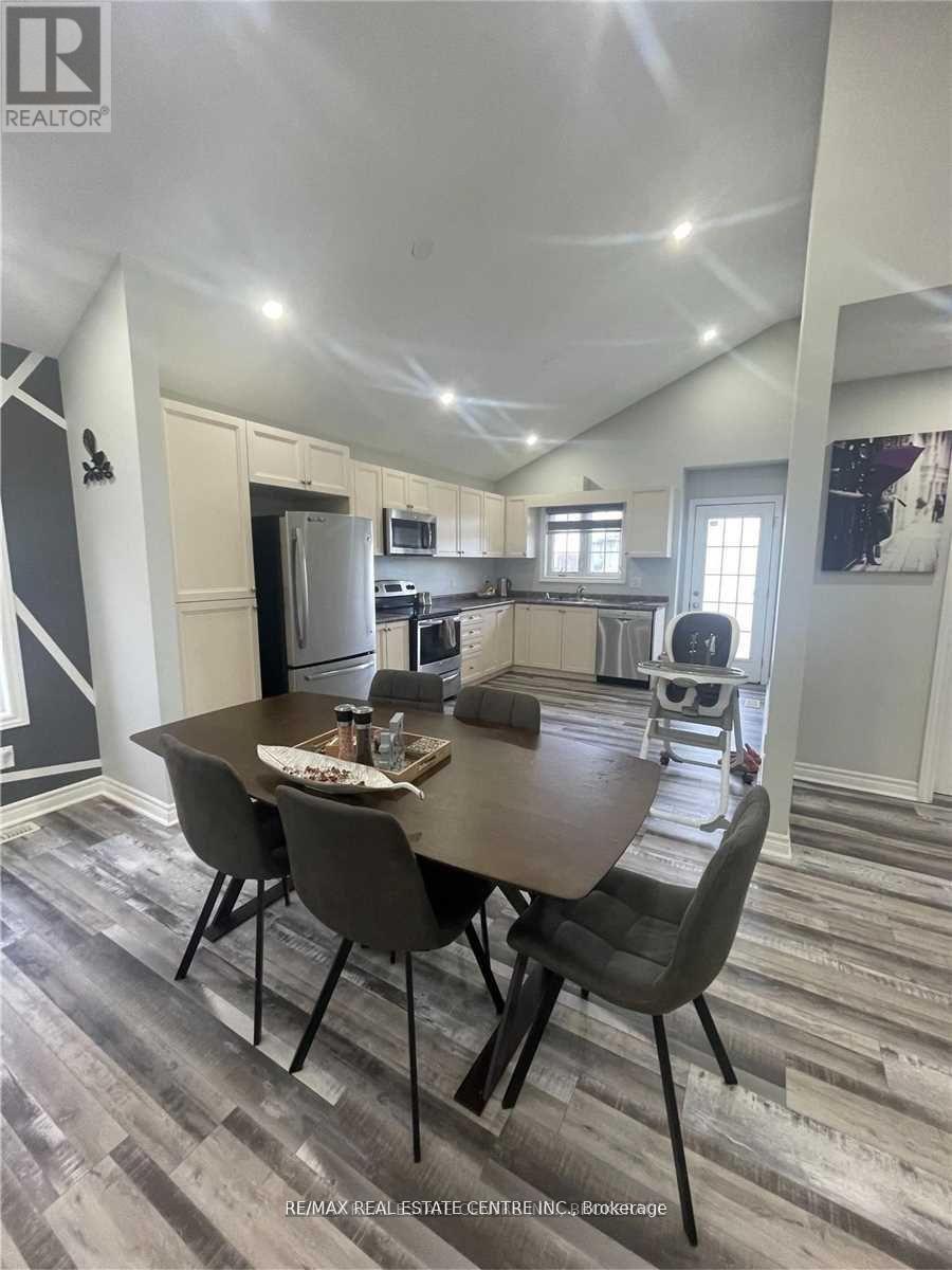 A - 196 Woodbine Avenue, Kitchener, Ontario  N2R 1Y5 - Photo 7 - X13871654