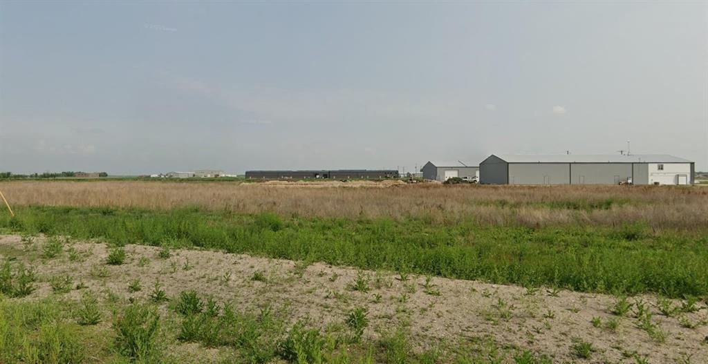 272 Park Road W, Steinbach, Manitoba  R5G 1V5 - Photo 0 - 202625135
