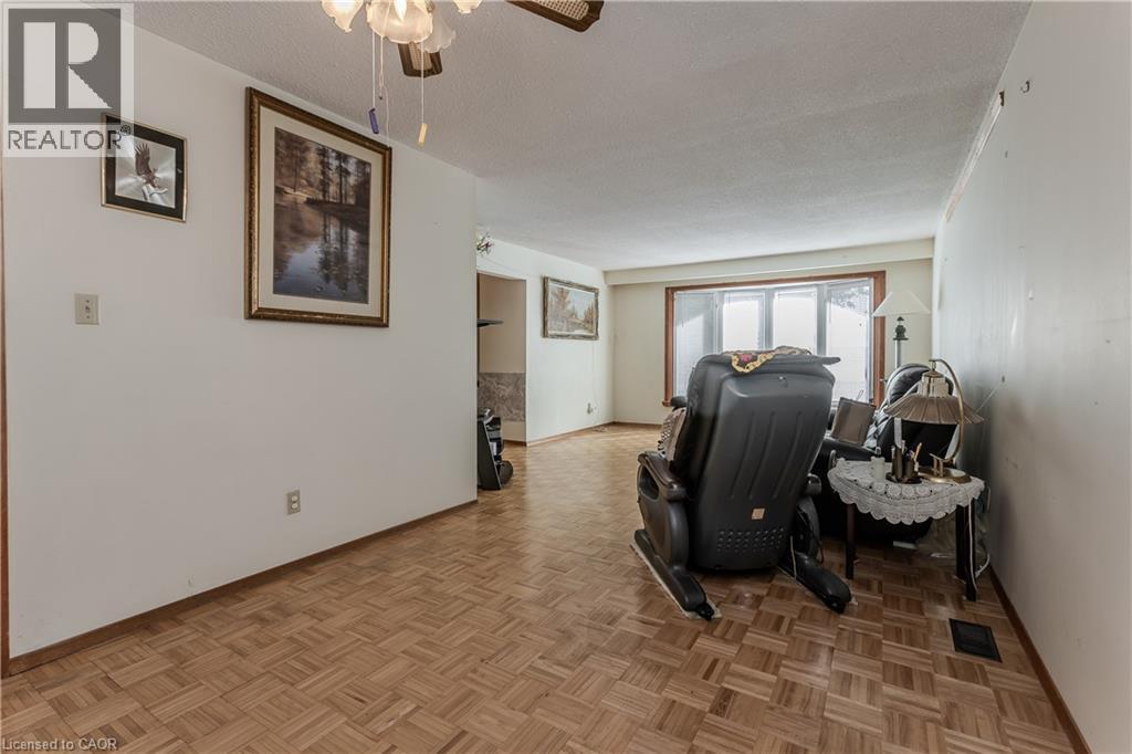 353 Enfield Road, Burlington, Ontario  L7T 4E7 - Photo 12 - 40869369