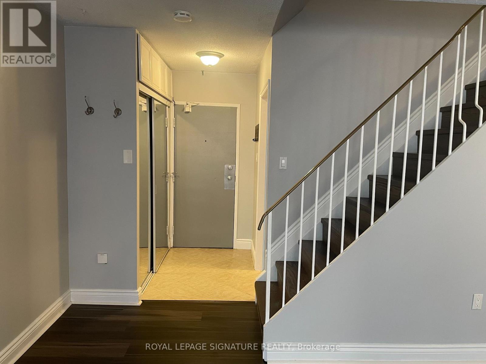 1084 - 100 Mornelle Court, Toronto, Ontario  M1E 4X2 - Photo 4 - E13865708