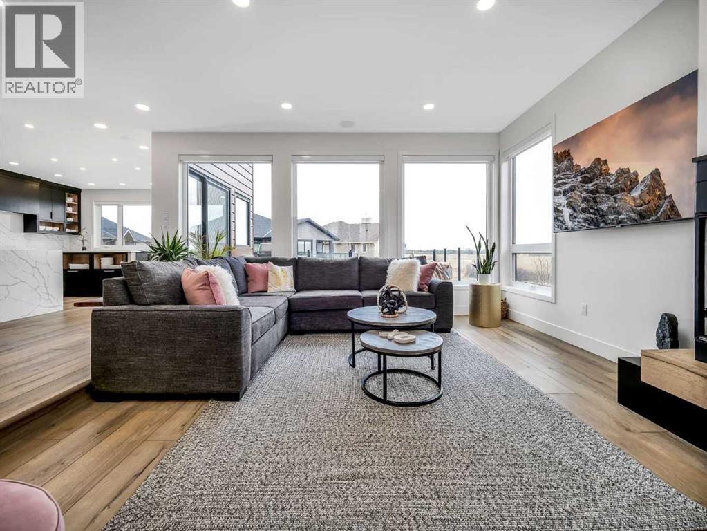 19 Stonecrest Point W