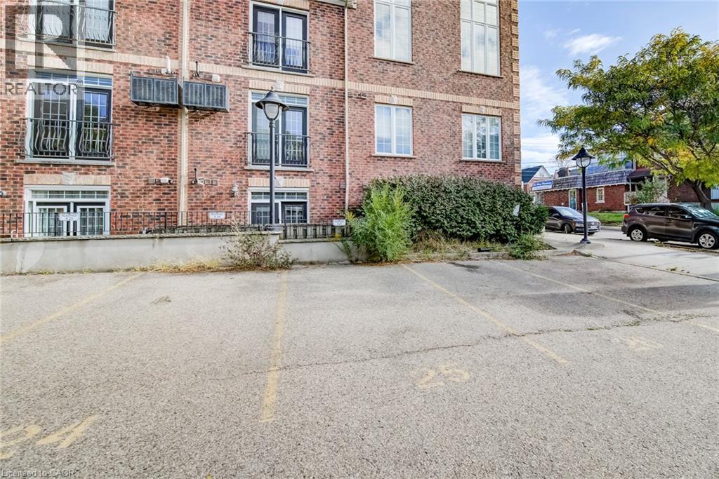 555 E King Street E Unit# 102, Kitchener, Ontario  N2G 2L9 - Photo 10 - 40869597