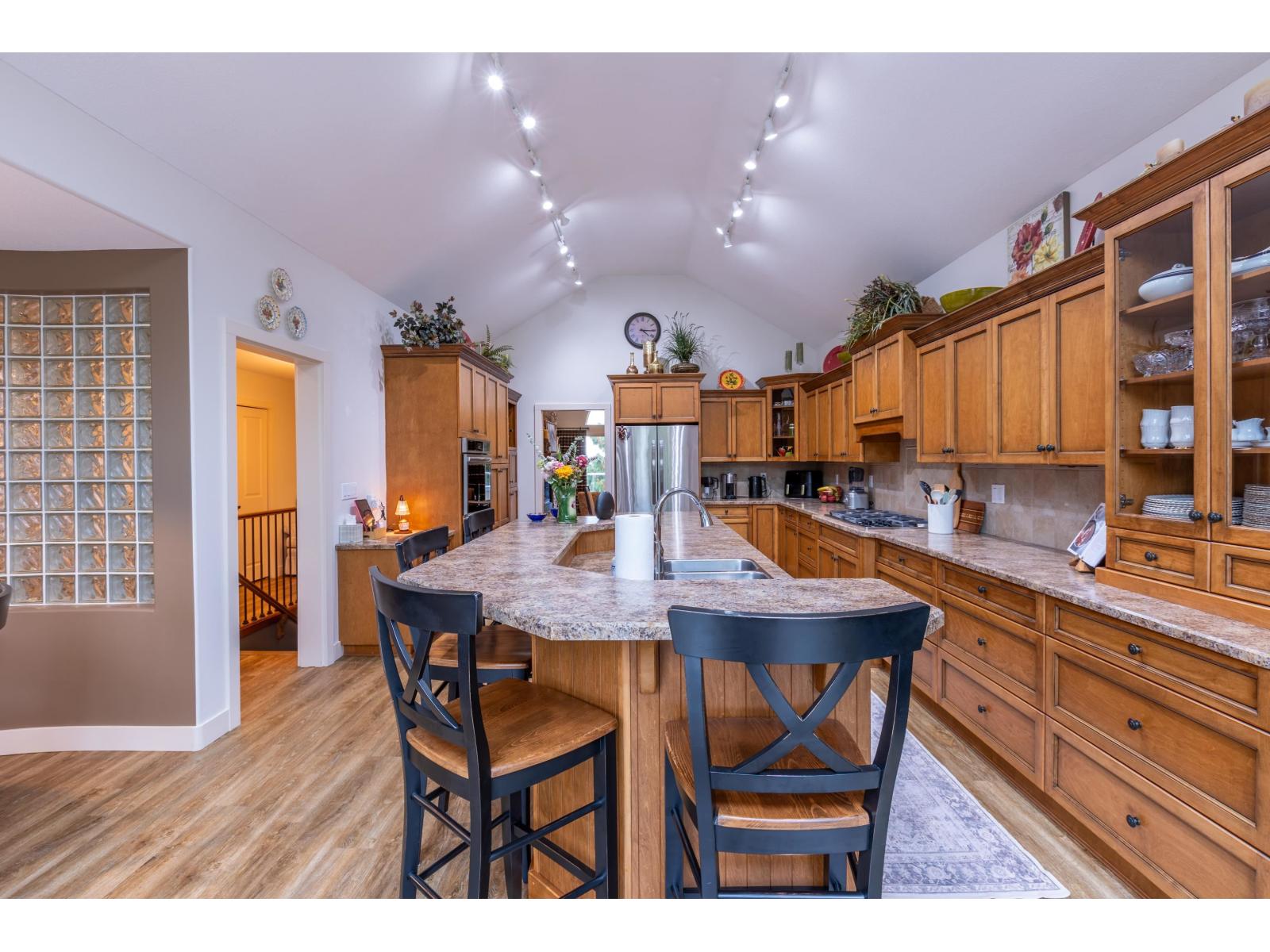 16 4001 OLD CLAYBURN ROAD
