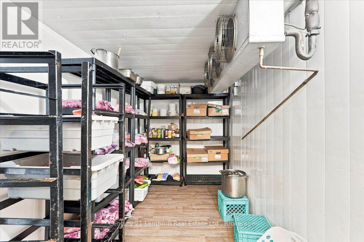 282-284 & 286 Wellington Main Street, Prince Edward County, Ontario  K0K 3L0 - Photo 24 - X13871950