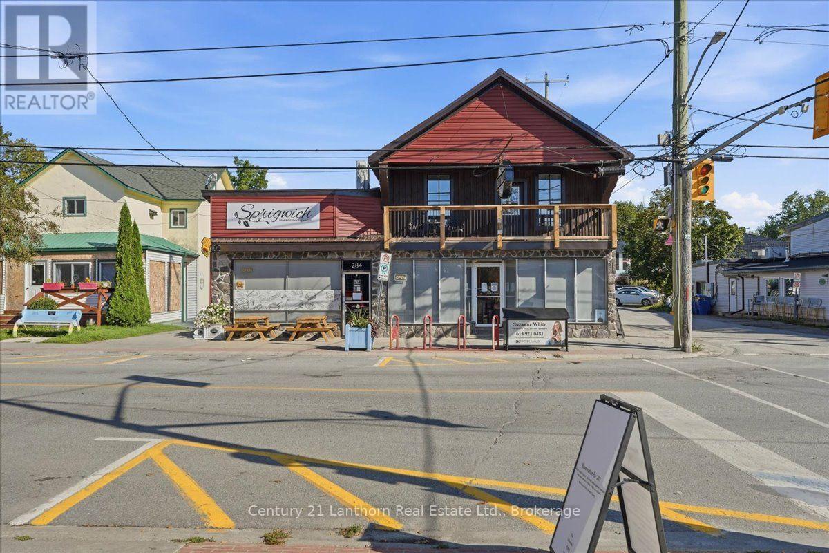 282-284 & 286 Wellington Main Street, Prince Edward County, Ontario  K0K 3L0 - Photo 3 - X13871950