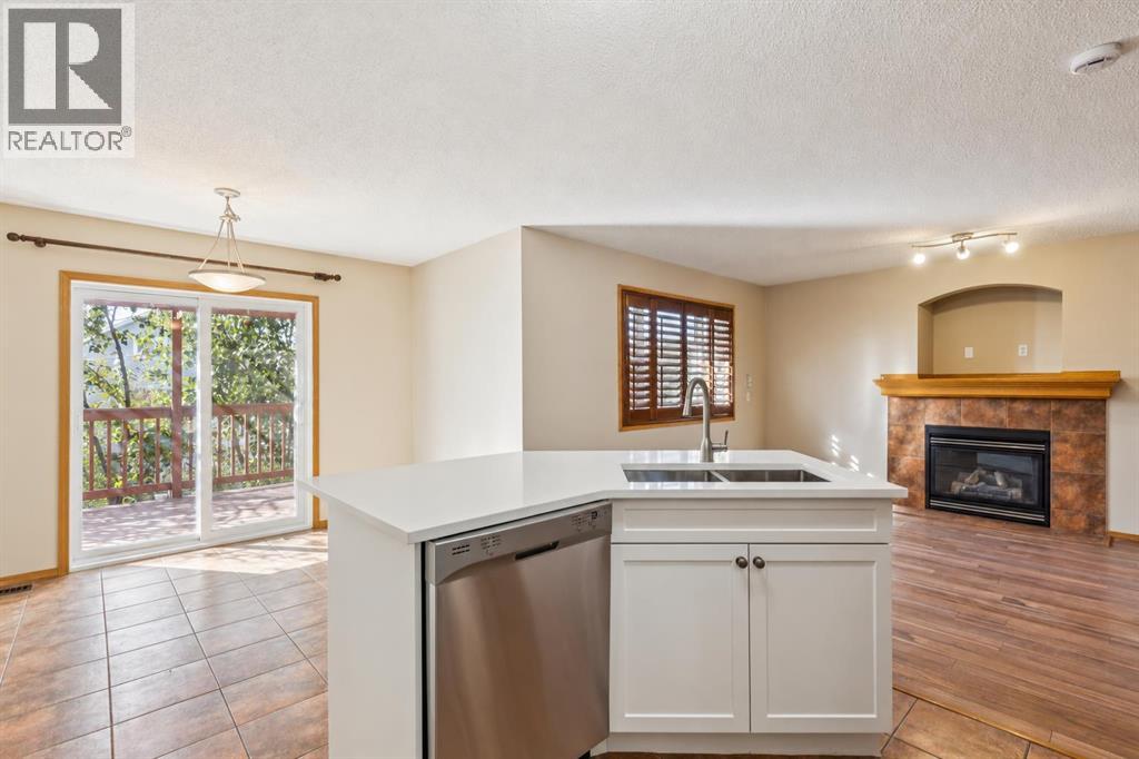 8226 Saddleridge Drive NE, Calgary, Alberta  T3J 4K7 - Photo 11 - A2349527