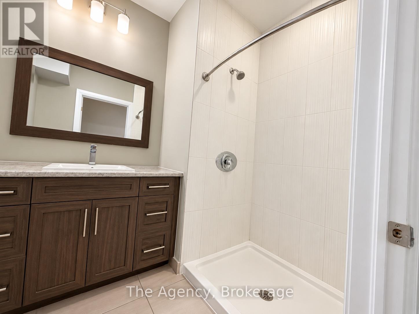 106 - 2200 Sherobee Road, Mississauga, Ontario  L5A 3Y3 - Photo 10 - W13871818