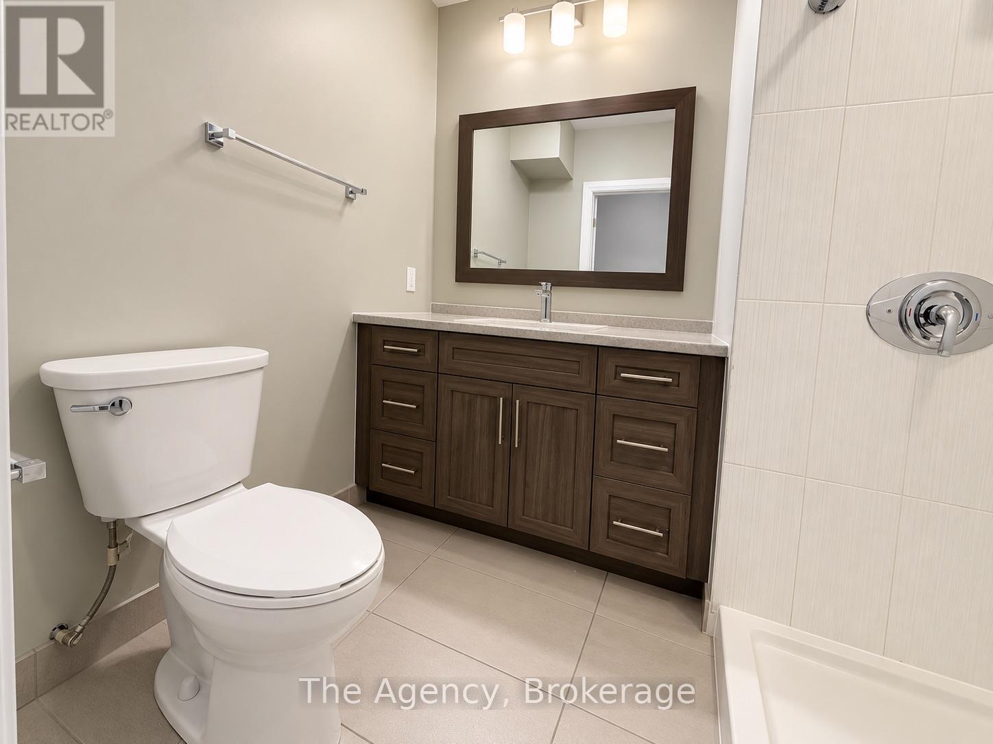 106 - 2200 Sherobee Road, Mississauga, Ontario  L5A 3Y3 - Photo 9 - W13871818