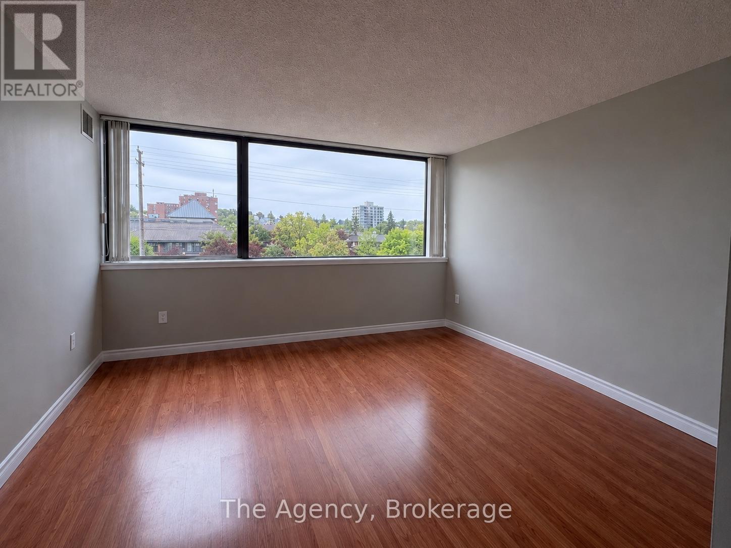204 - 2200 Sherobee Road, Mississauga, Ontario  L5A 3Y3 - Photo 8 - W13871832