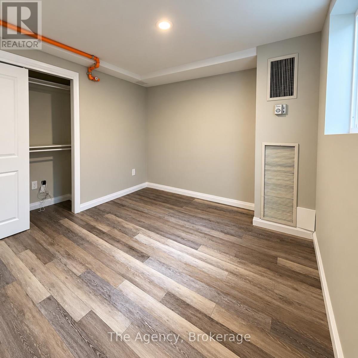 Boo2 - 2200 Sherobee Road, Mississauga, Ontario  L5A 3Y3 - Photo 7 - W13871840