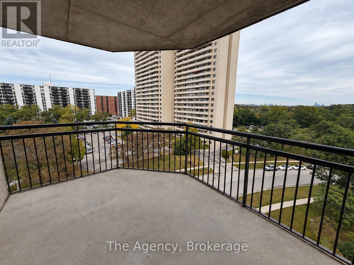 810 - 2200 Sherobee Road, Mississauga, Ontario  L5A 3Y3 - Photo 12 - W13871864
