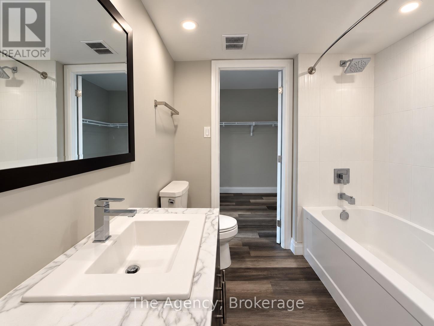 812 - 2200 Sherobee Road, Mississauga, Ontario  L5A 3Y3 - Photo 13 - W13871870
