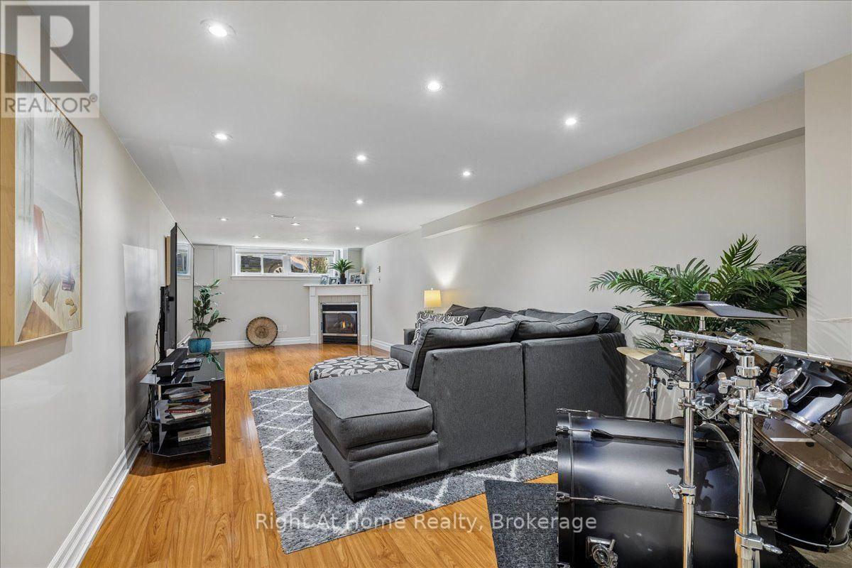275 Kent Crescent, Burlington, Ontario  L7L 4T2 - Photo 26 - W13871796