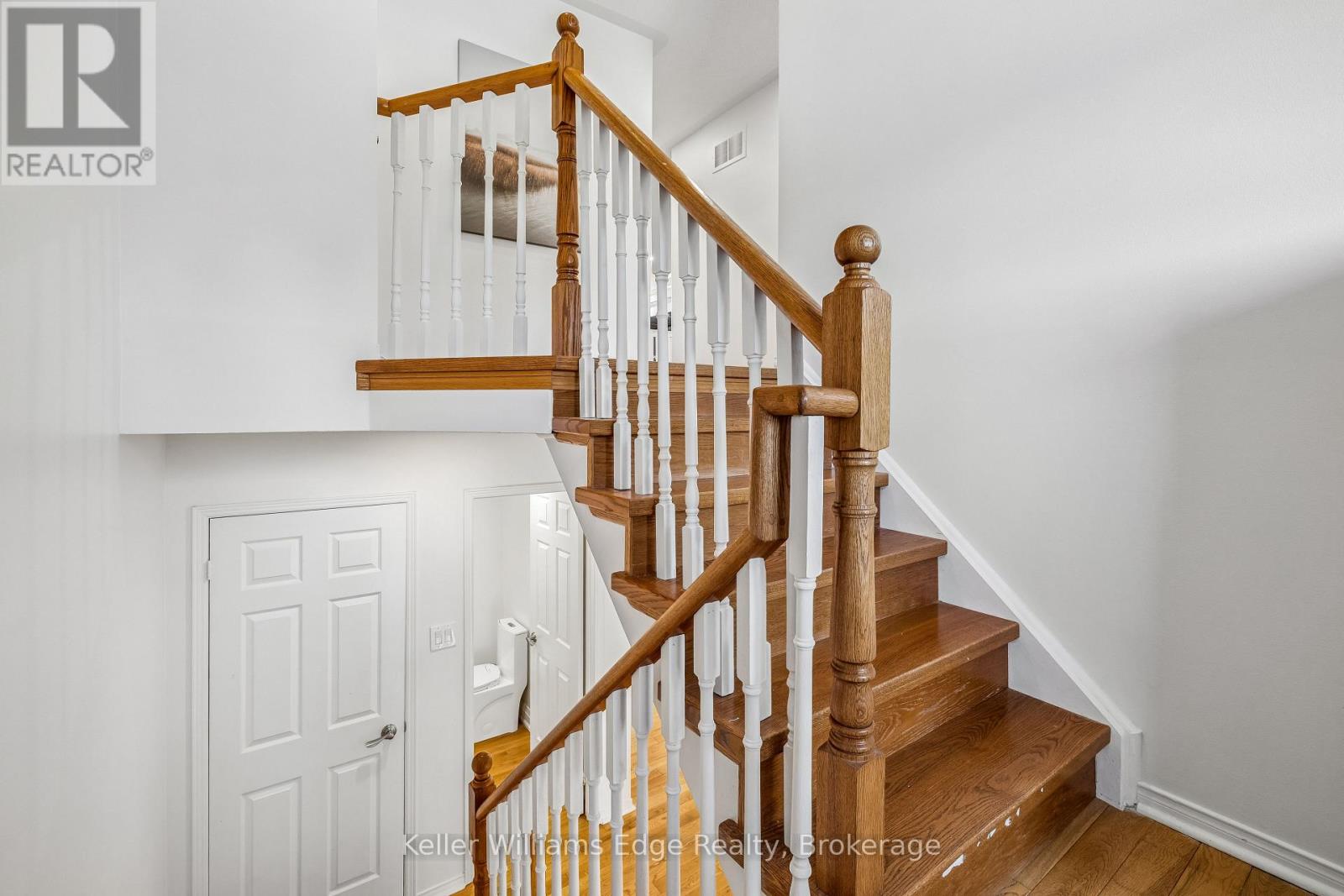 1134 Leewood Drive, Oakville, Ontario  L6M 3B7 - Photo 23 - W13871812