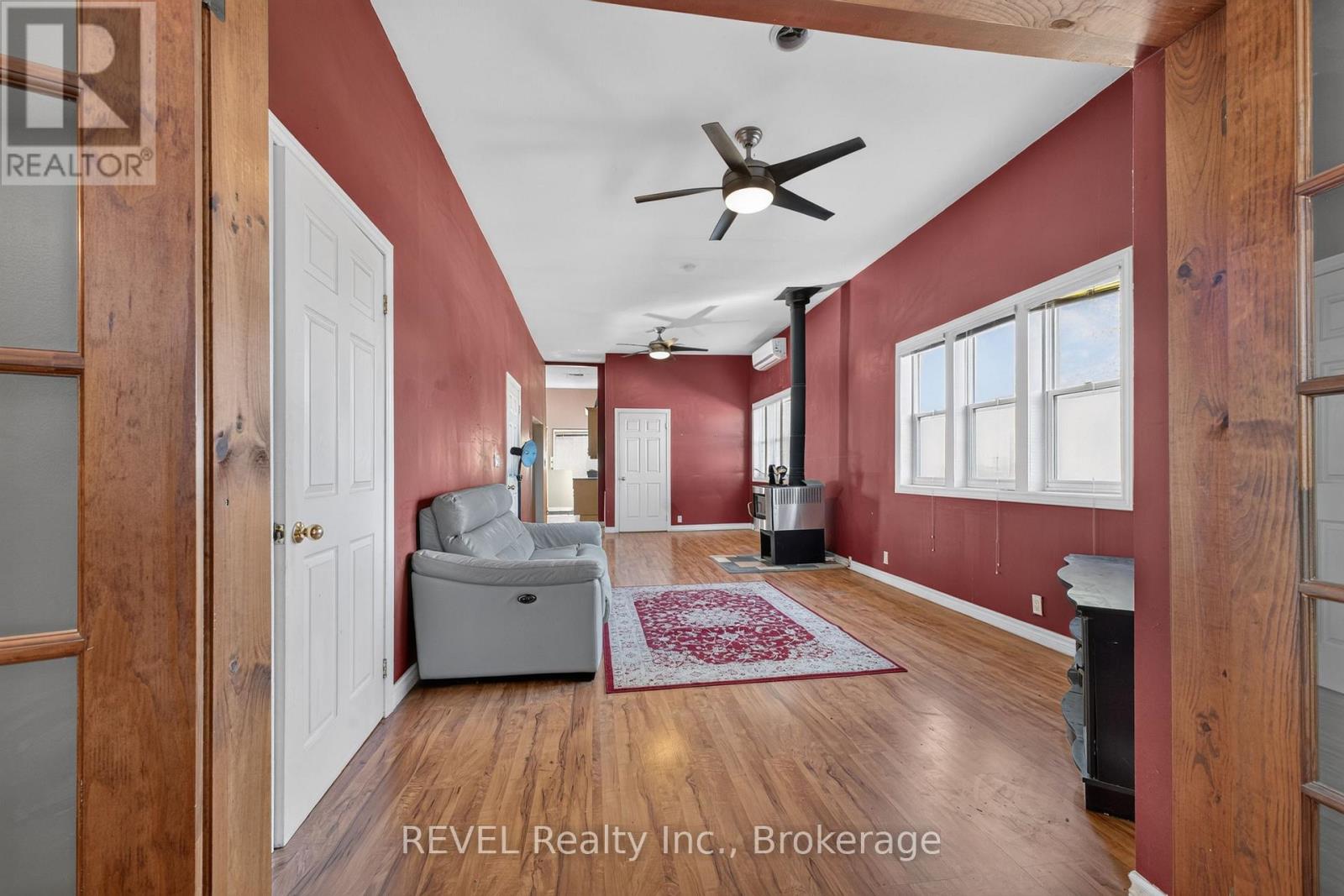 2329 Gilmore Road, Fort Erie, Ontario  L0S 1N0 - Photo 10 - X13872060