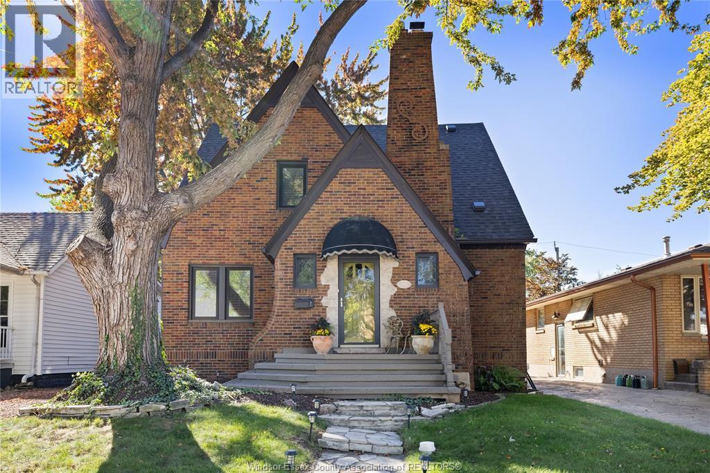 MLS# 26024761: 265 ISABELLE, Windsor, Canada