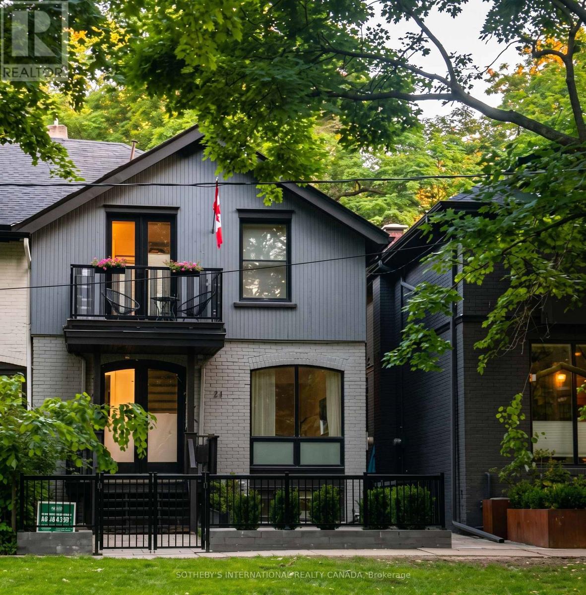 21 HILLCREST PARK, toronto (cabbagetown-south st. james town), Ontario