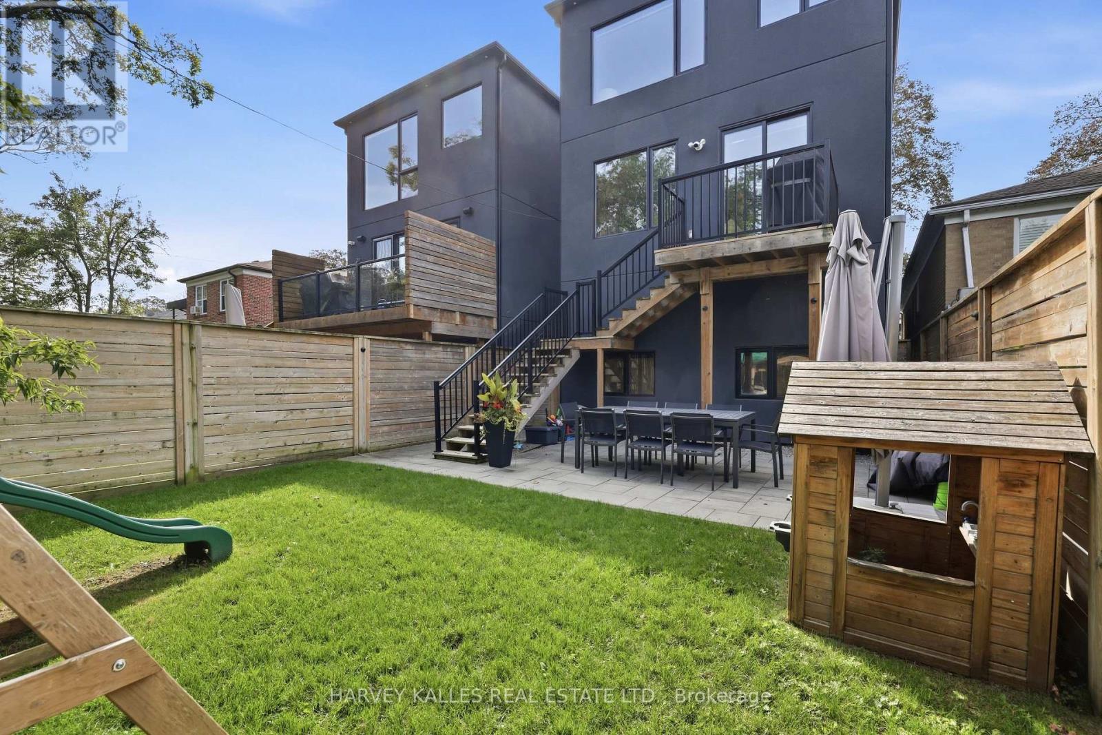 57 Roseneath Gardens, Toronto, Ontario  M6C 3X5 - Photo 36 - C13872044