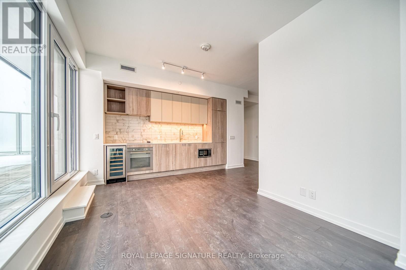 807 - 2020 Bathurst Street, Toronto, Ontario  M5P 0A6 - Photo 8 - C13872076