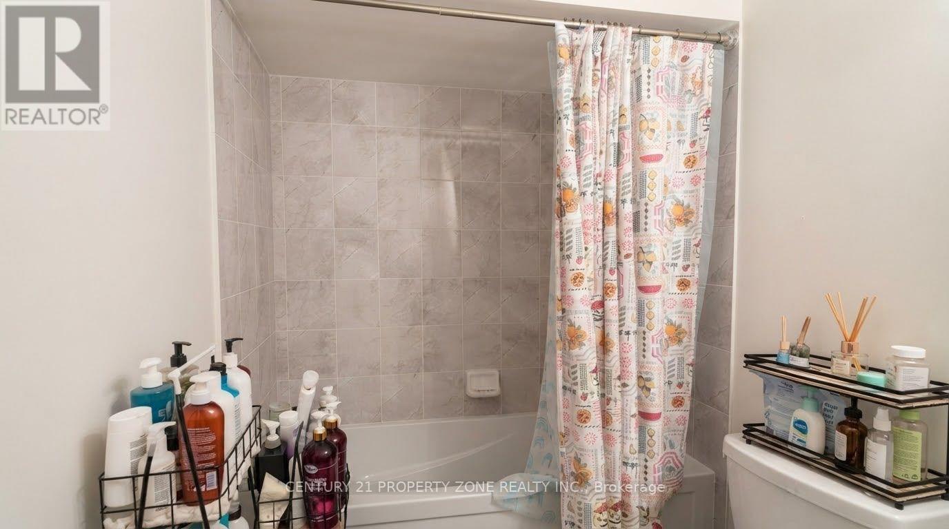 10 - 485 Beresford Path, Oshawa, Ontario  L1H 0B2 - Photo 10 - E13871844