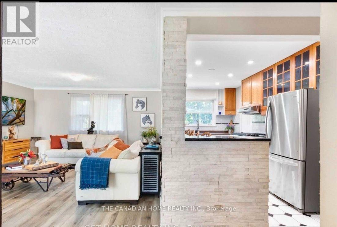 23 Todd Road, Toronto, Ontario  M1S 2K1 - Photo 3 - E13871930