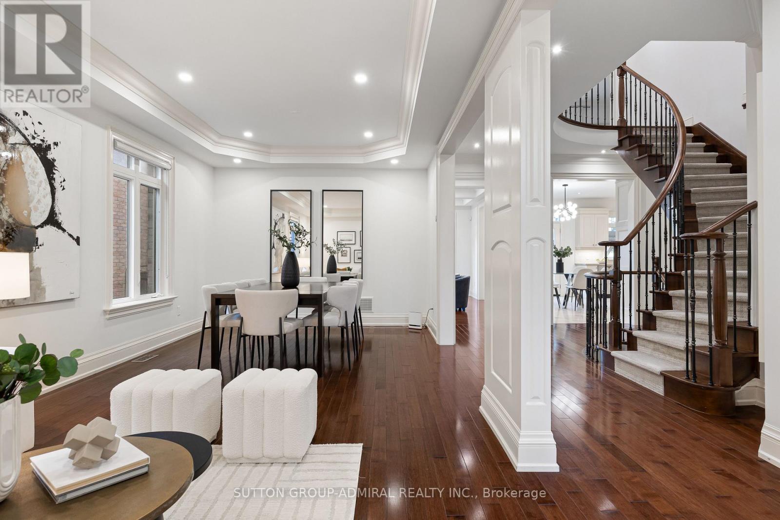 132 York Mills Road, Toronto, Ontario  M2L 1K5 - Photo 4 - C13871872