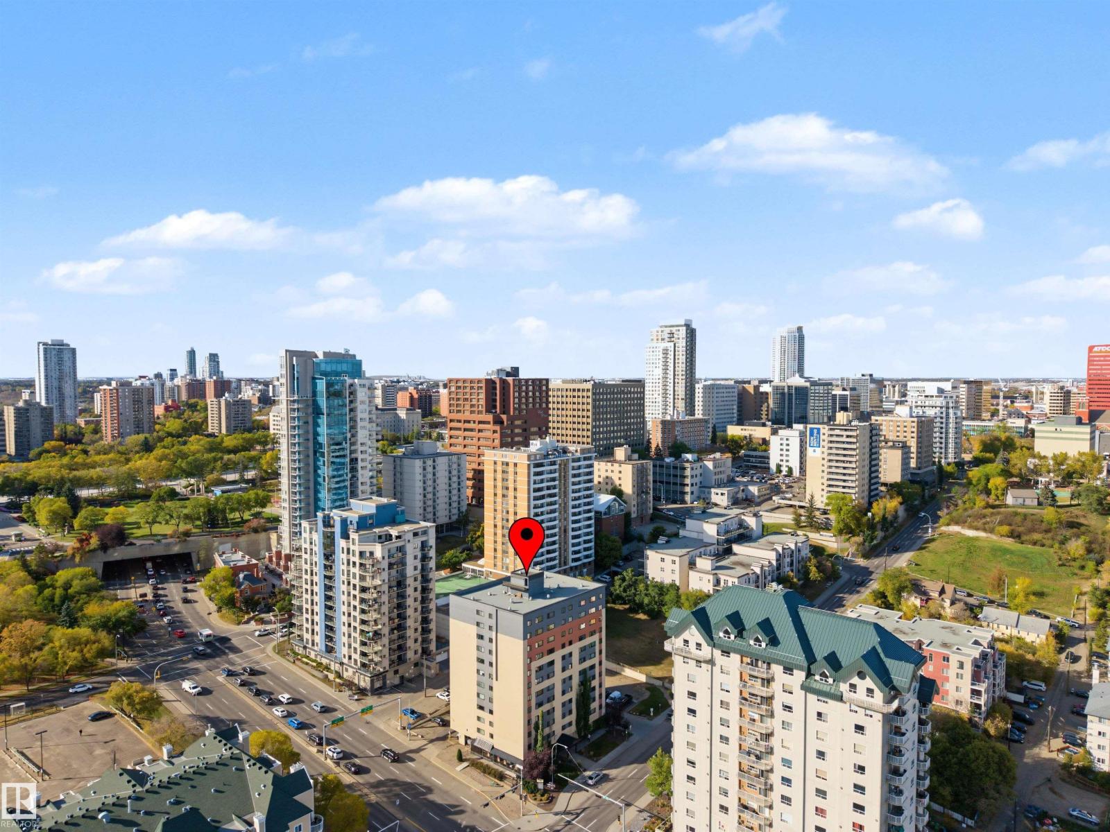 #309 9710 105 ST NW