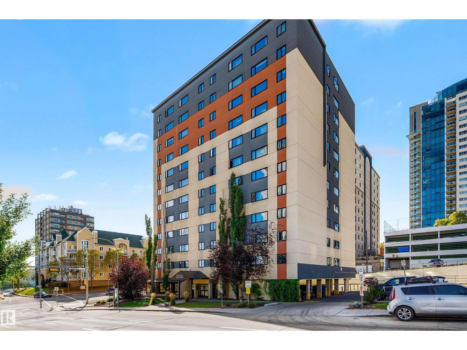 #309 9710 105 ST NW