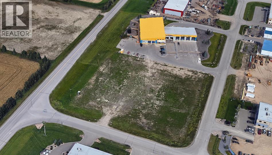 132 & 138 Clearmile Avenue, Rural Red Deer County, Alberta  T4E 0A1 - Photo 3 - A2267364