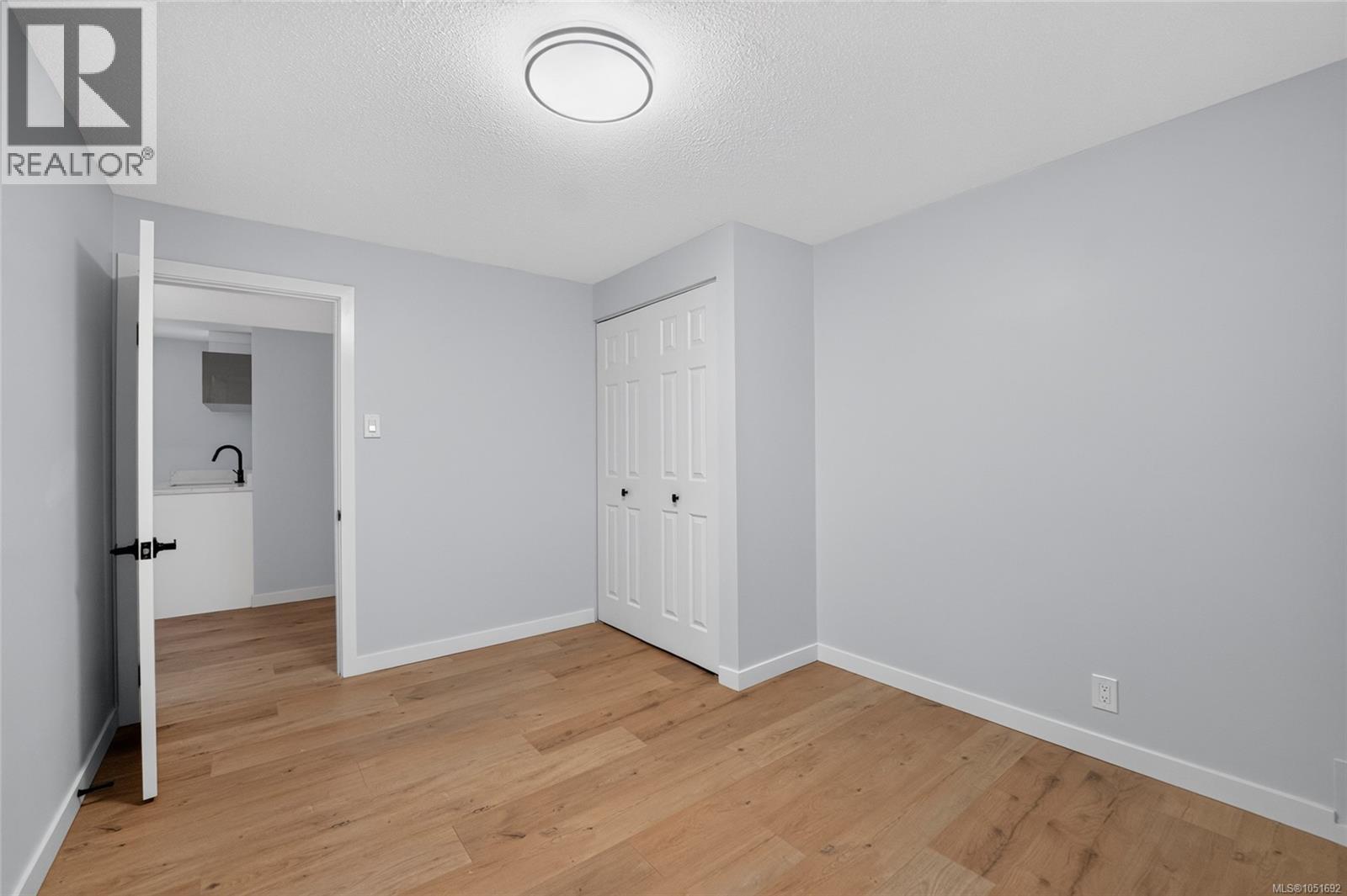 106 Emery Way