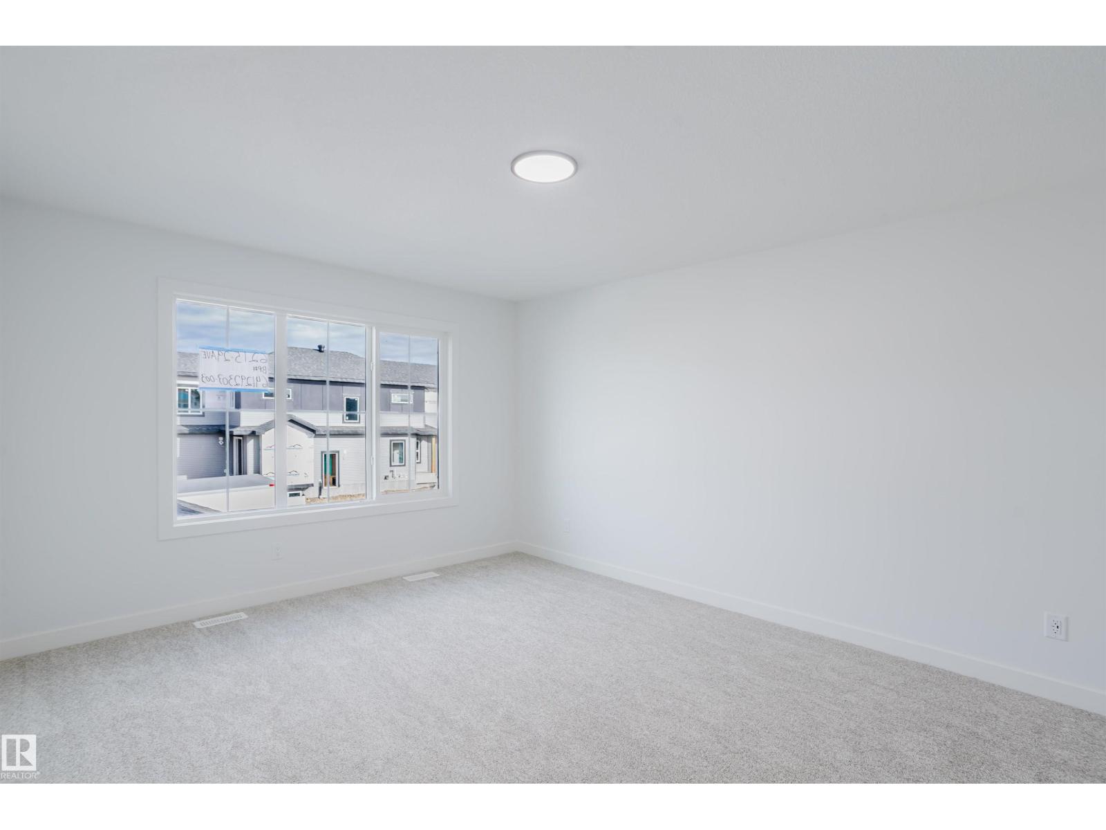 6215 29 AV SW