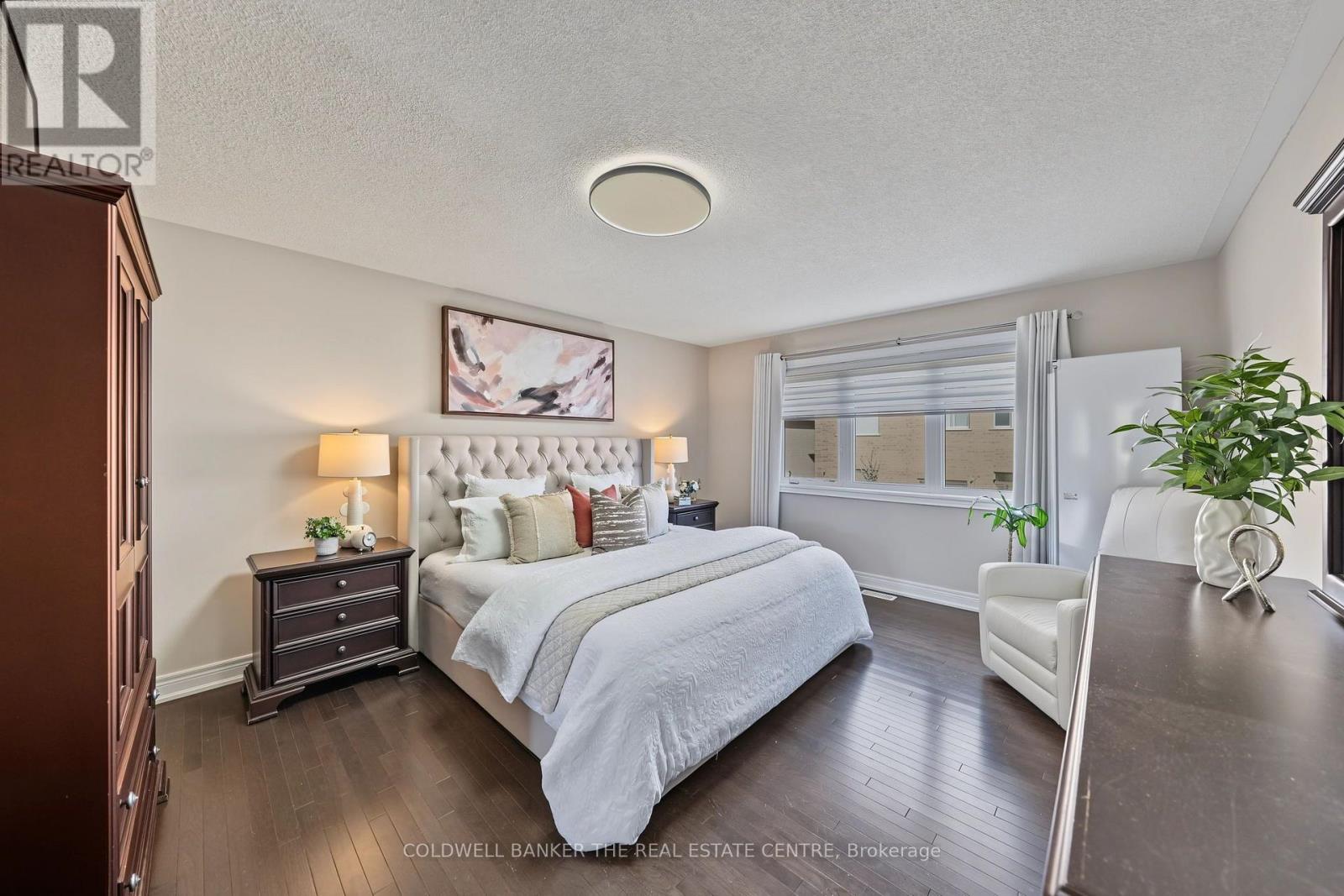 705 Yarfield Crescent, Newmarket, Ontario  L3X 0H4 - Photo 15 - N13871980