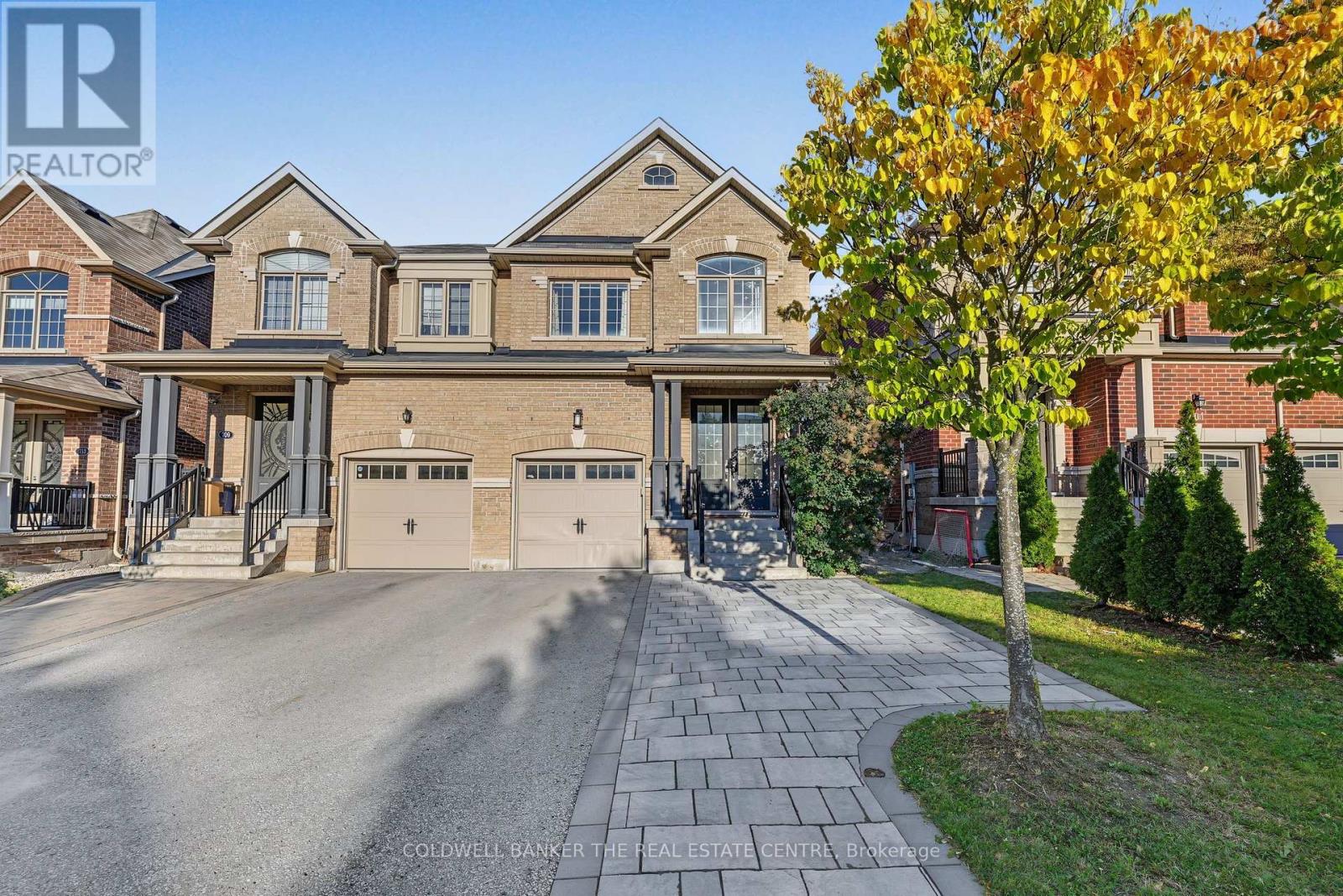 705 Yarfield Crescent, Newmarket, Ontario  L3X 0H4 - Photo 2 - N13871980