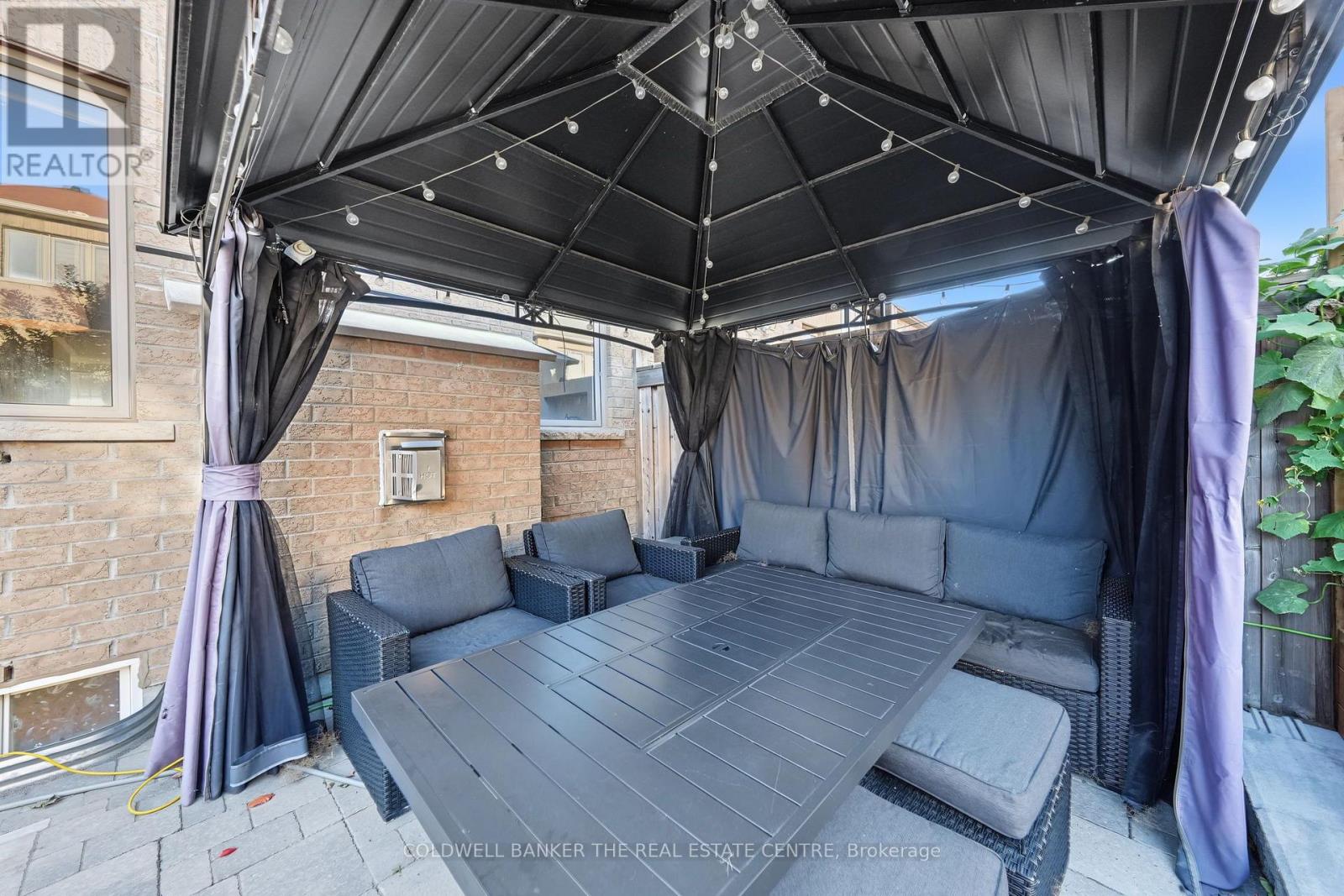 705 Yarfield Crescent, Newmarket, Ontario  L3X 0H4 - Photo 31 - N13871980