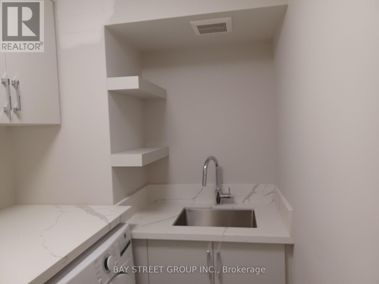 Unit 2 - 22 Deer Pass Road, East Gwillimbury, Ontario  L9N 0L6 - Photo 18 - N13872006